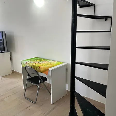 Sunshine Apartment With A Private Roof Terrace Apartment
