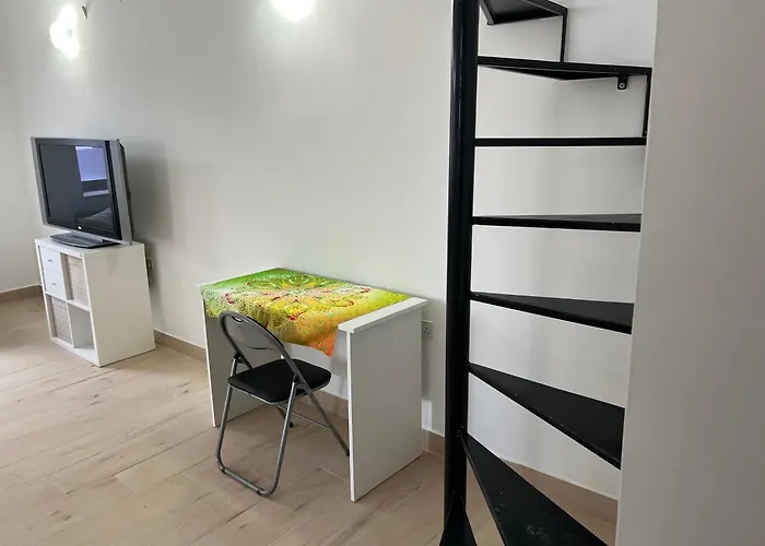 Sunshine With A Private Roof Terrace Apartment