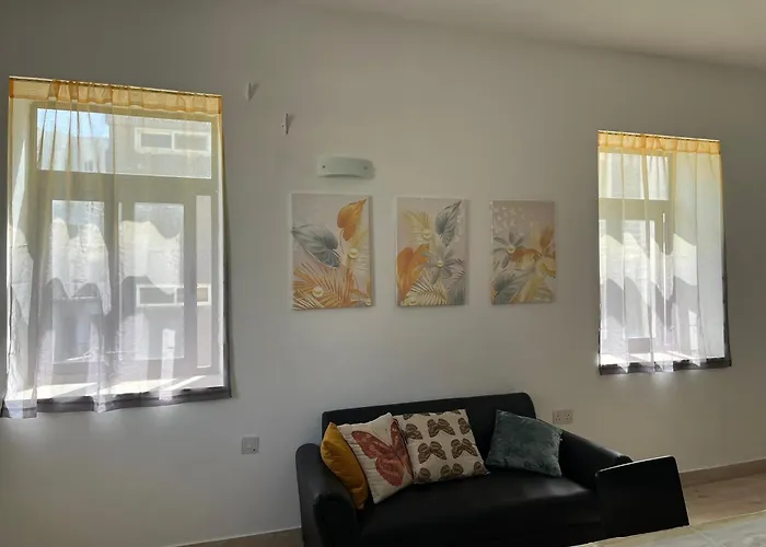 Apartment Sunshine With A Private Roof Terrace Tal-Hriereb