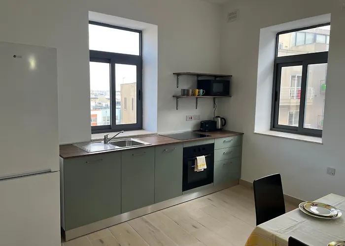 Sunshine With A Private Roof Terrace * Tal-Hriereb